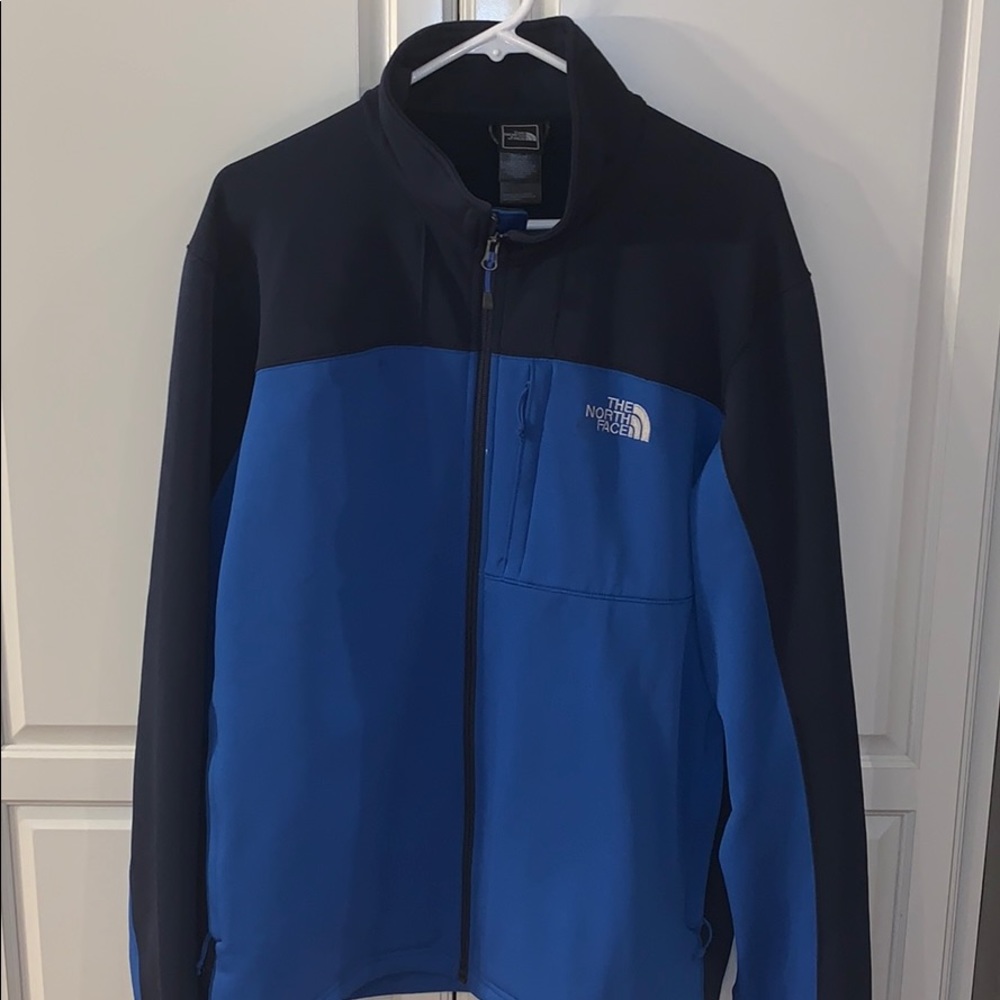 The North Face Men’s Lightweight Jacket
